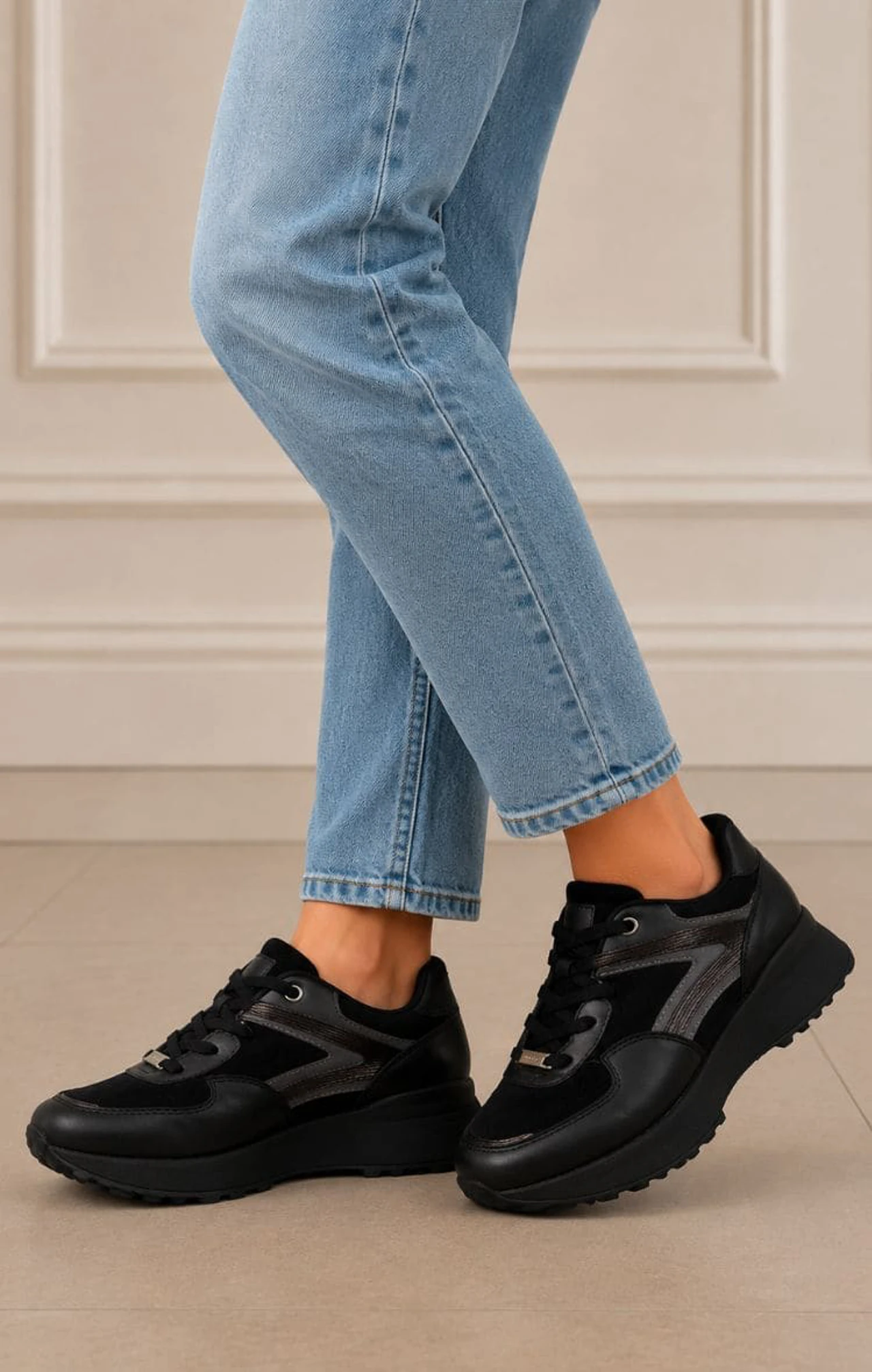ZAPATILLAS TAMARA - NEGRO GRIS
