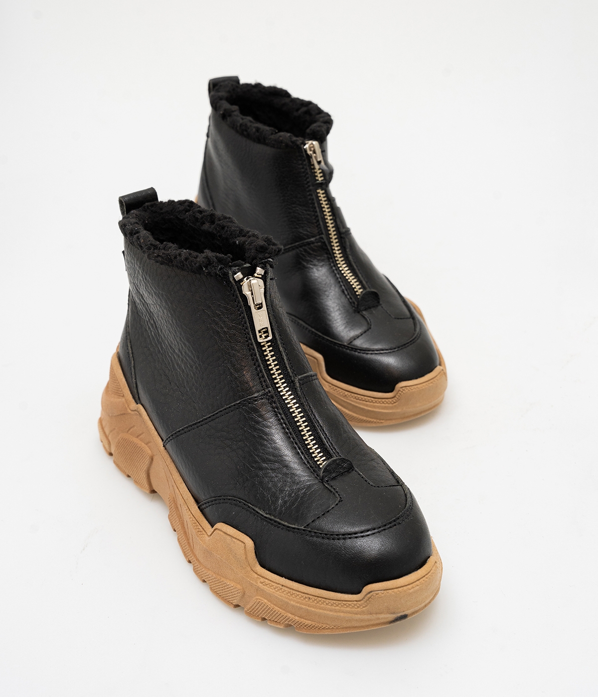 CLEO - NEGRO